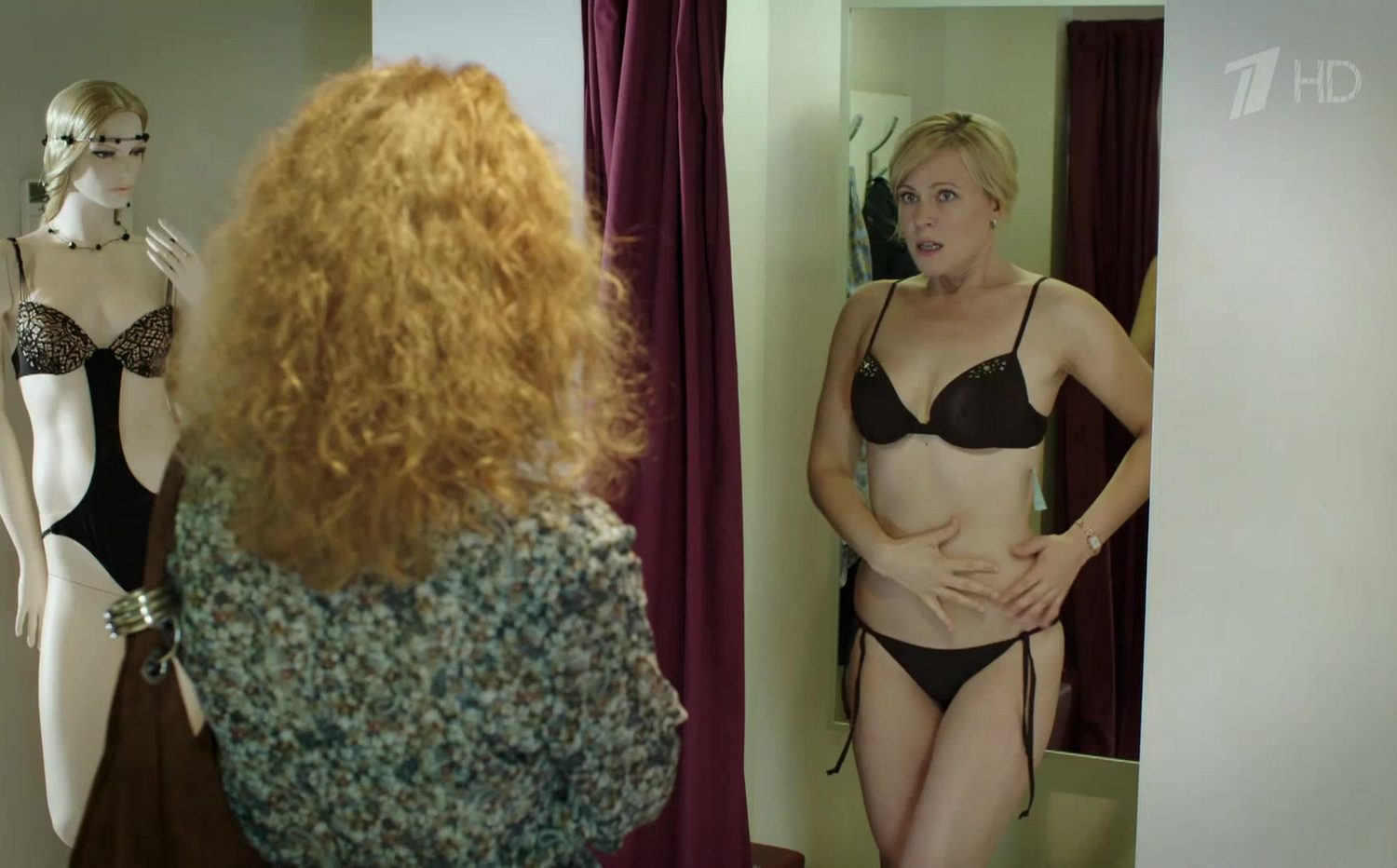 Порно диаграммасы Трускидегі әйелдердің есектерінің порносын көріңіз