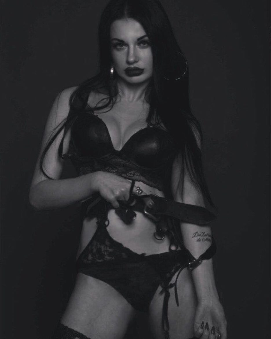 Жезөкшелер тек өте қымбат Үйдегі порно mpg