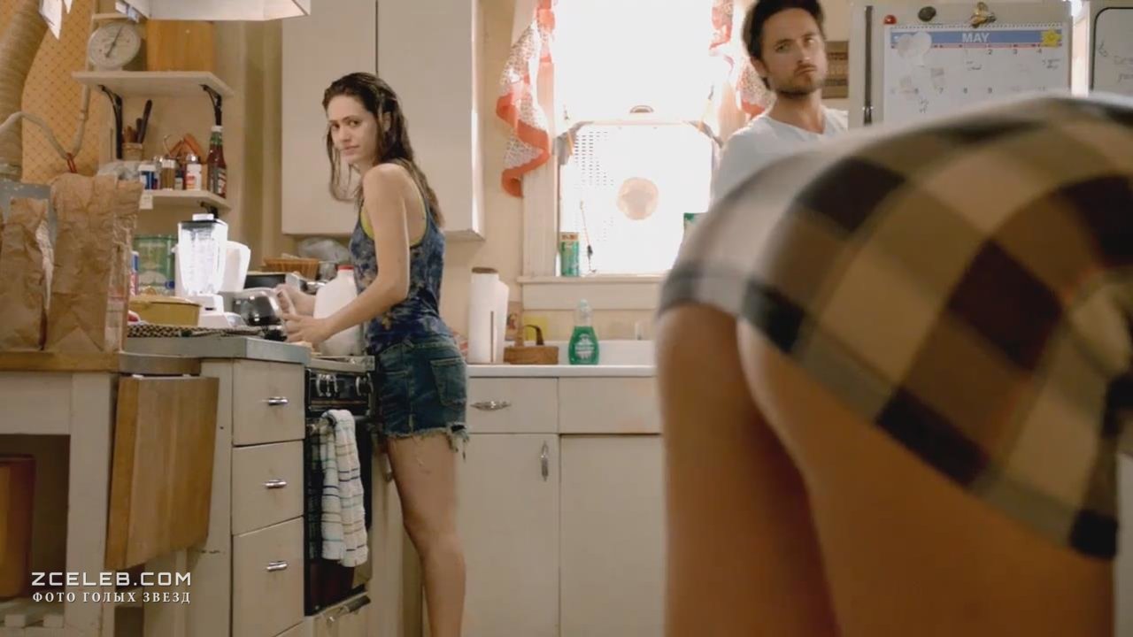 Догги стиліндегі жалаңаш әйелдер бөкселерінің галереясы.